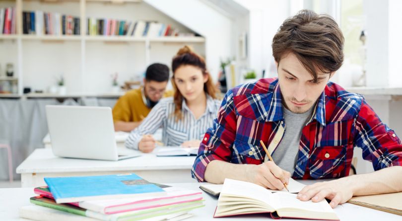Production écrite DELF B1 : difficultés, conseils et exemples pour réussir